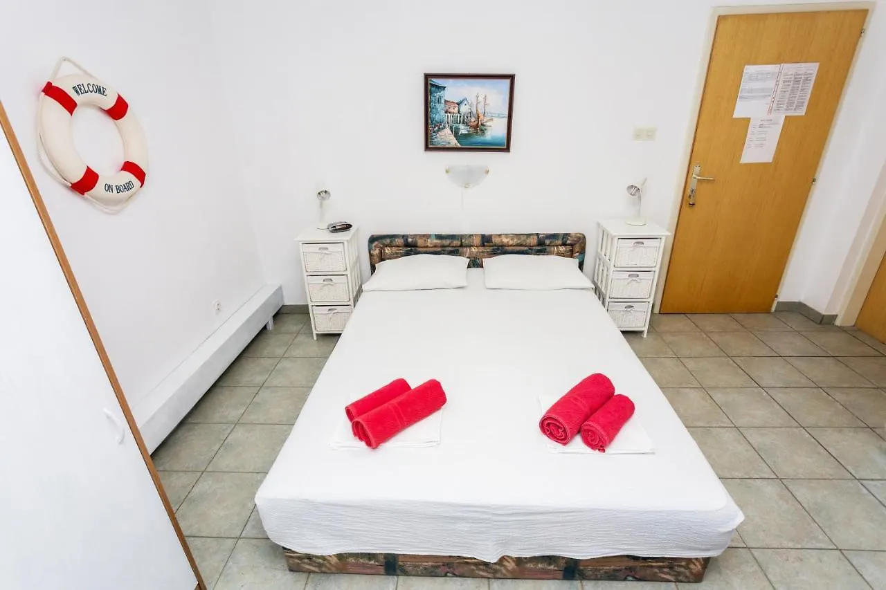 דירה מאלי לוסיניי Lussino Accommodation