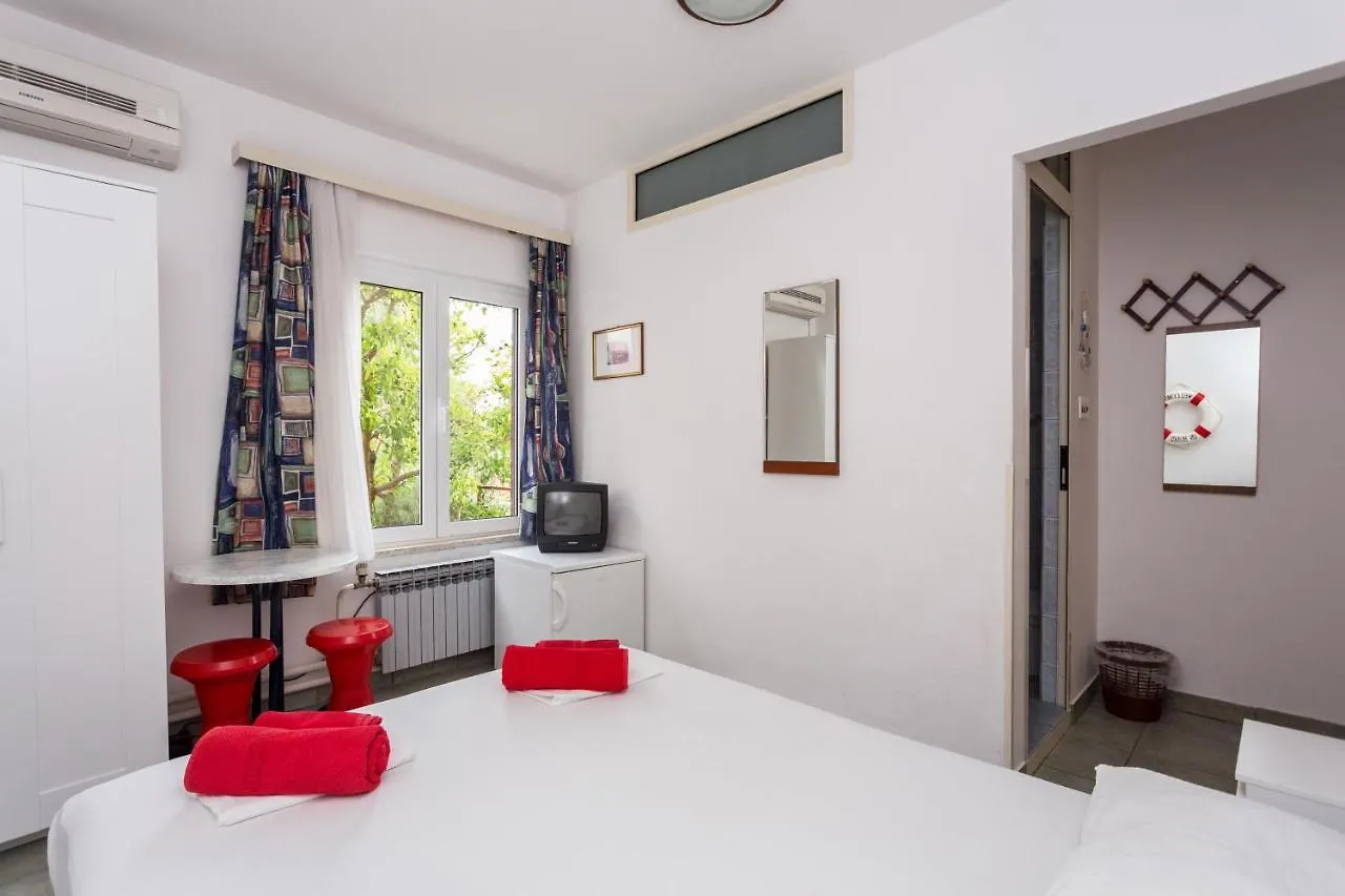 מאלי לוסיניי Lussino Accommodation קרואטיה